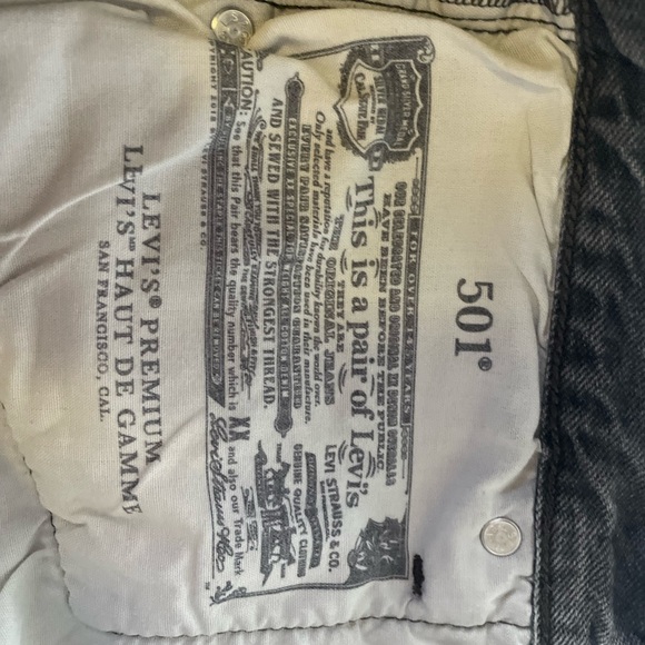 Levi’s 501 shorts - Picture 3 of 3